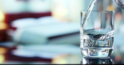 De ce e important să bei apă. Ce rol are hidratarea asupra creierului
