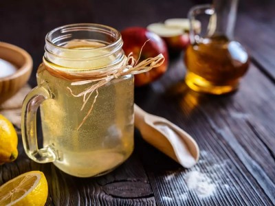 De ce să bei oțet de mere cu miere în fiecare dimineață